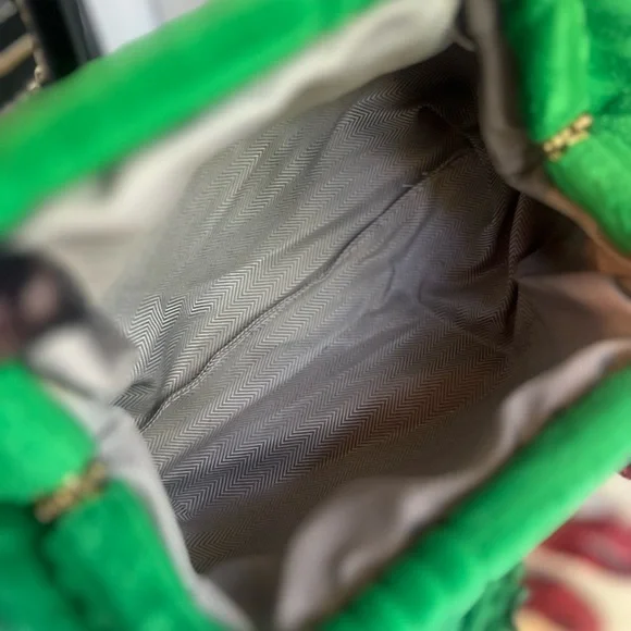 Green canvas Textured Women's crossbody Bag - Picture 8 of 9